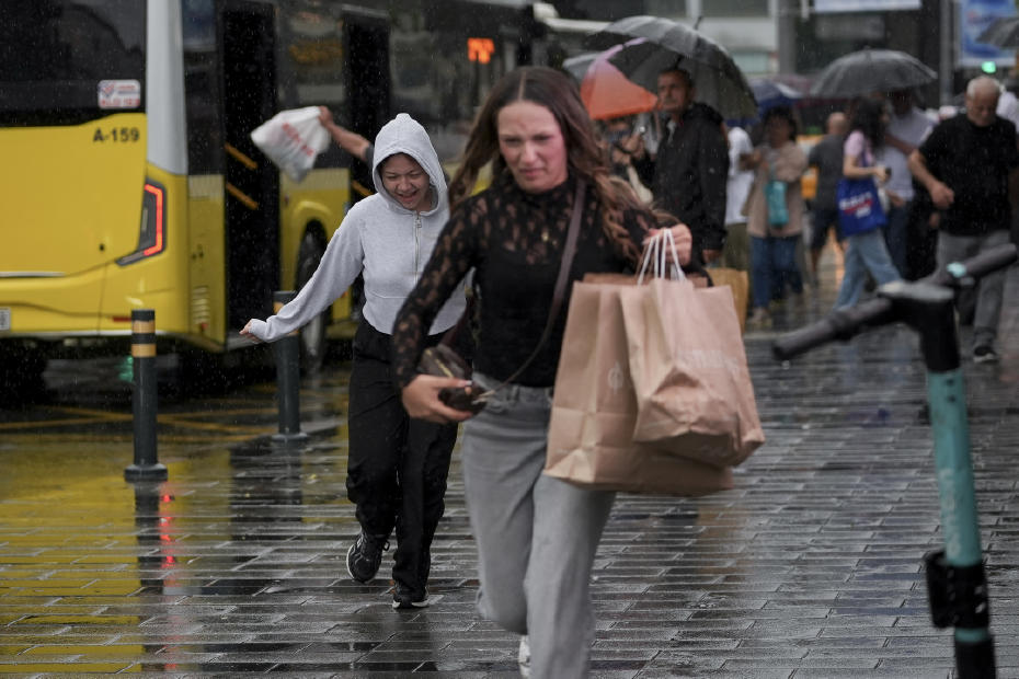 Balkanlardan Serin ve Yağışlı Hava Geldi: Bazı İlçelerde Fırtınalı Günler Kapıda