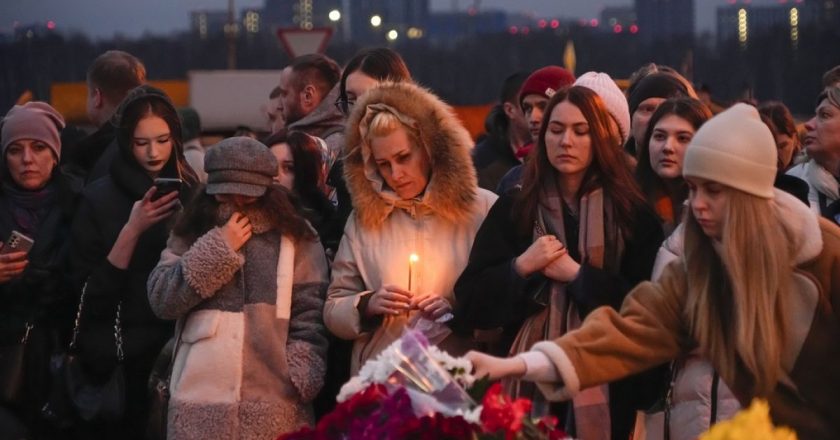 Rusya'da yas: Konser salonuna düzenlenen terör saldırısında hayatını kaybedenler anıldı