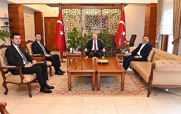 Nevşehir Belediye Başkanı Rasim Arı, Nevşehir Valisi Ali Fidan'ı ziyaret etti – GÜNDEM