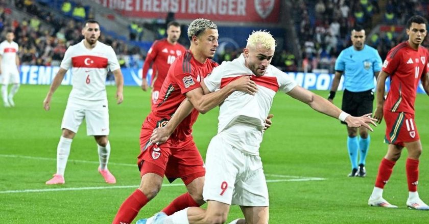Barış Alper Yılmaz kırmızı kart gördü