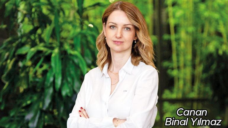 Sınav istasyonunda dişi el