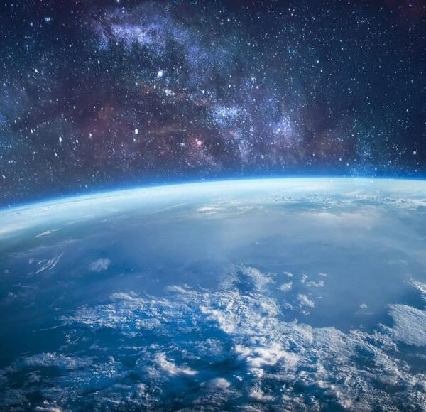 Dünya’nın Eğimi 80 Santimetre Değişti