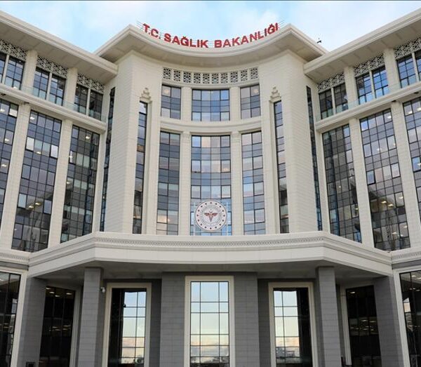 Sağlık Bakanlığı’ndan diş yaralanmaları için acil rehber önerisi